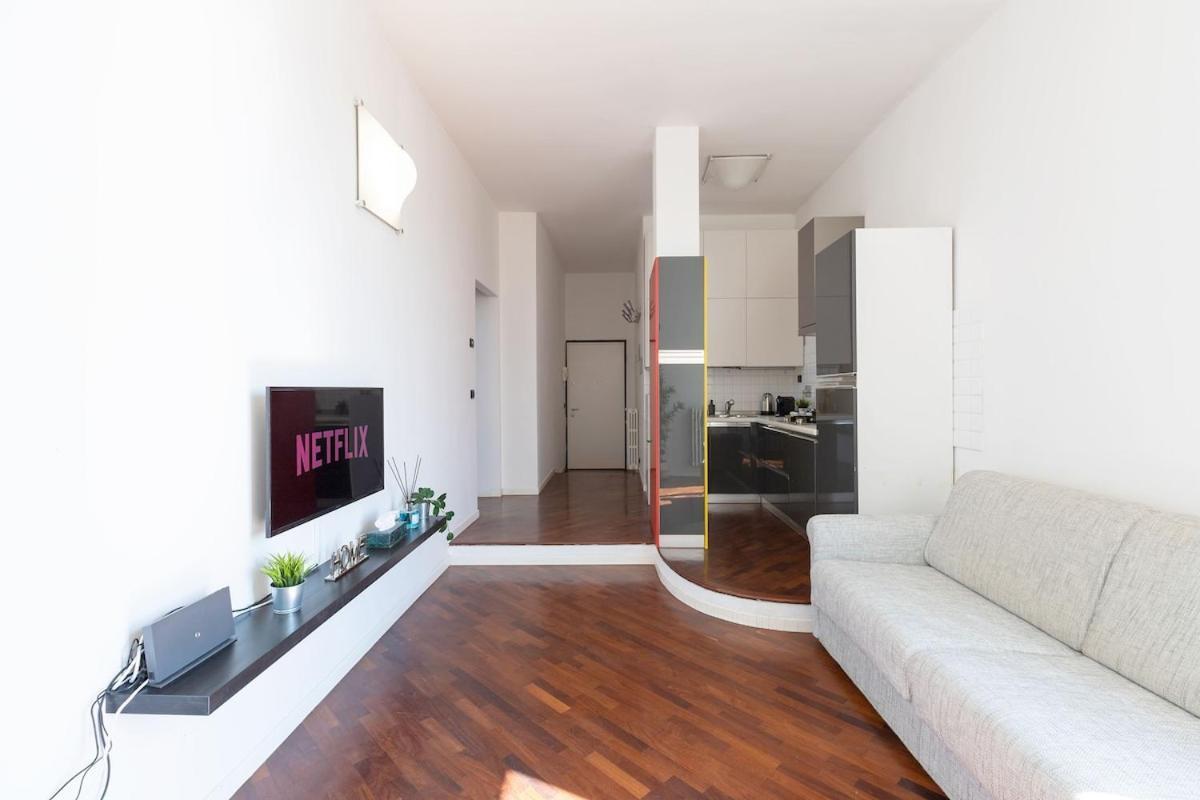 Ale Apartment Castello Imperatore -Parking Disponibile- Prato  Bagian luar foto
